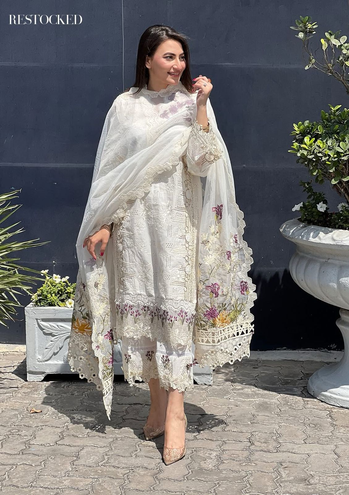 Luxury Schiffli Embroidered Lawn Suit with Organza Dupatta