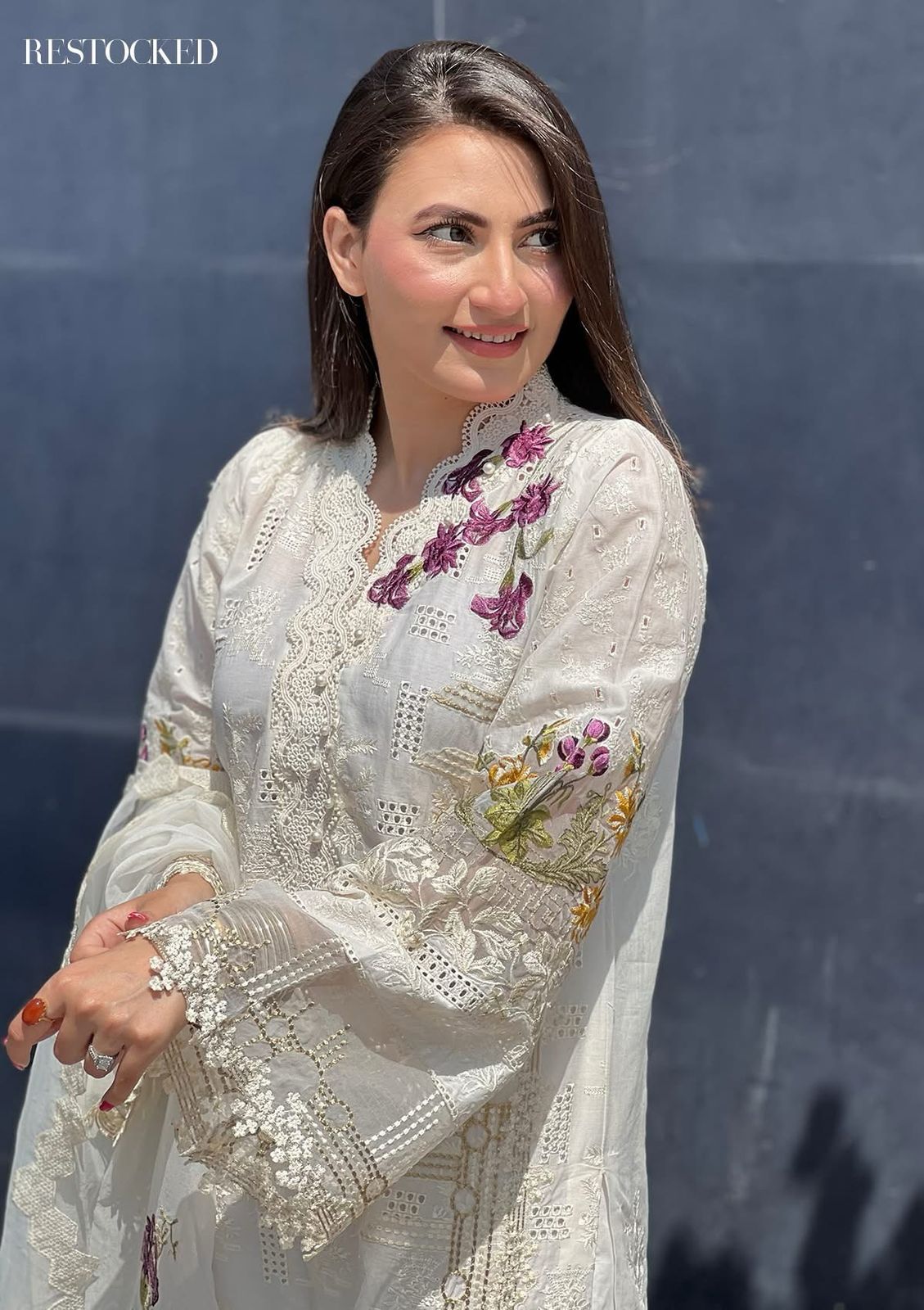 Luxury Schiffli Embroidered Lawn Suit with Organza Dupatta